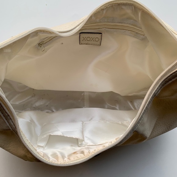 Mega Rare White&Silver XOXO Bag - Picture 7 of 12